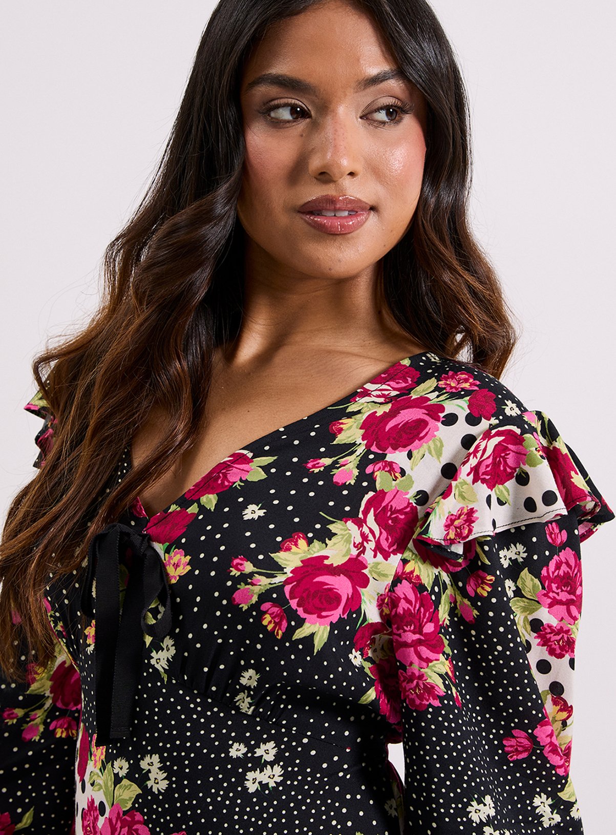 DOROTHY PERKINS Petite Patchwork Floral Contrast Bow Detail Frill Printed Midaxi Dress 6 - Image 4 thumbnail